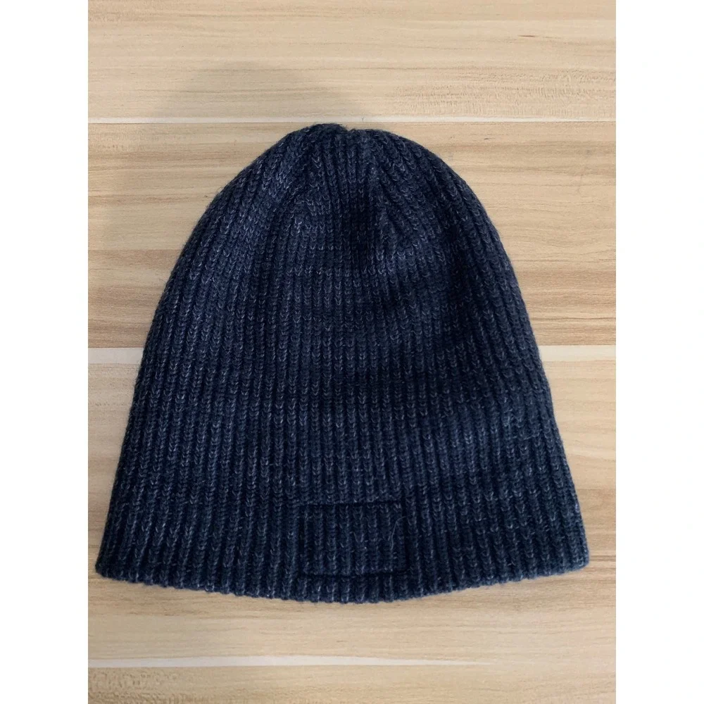 The North Face Beanie Men OS Charcoal Gray Ribbed Knit Cuffed Logo Winter Hat
